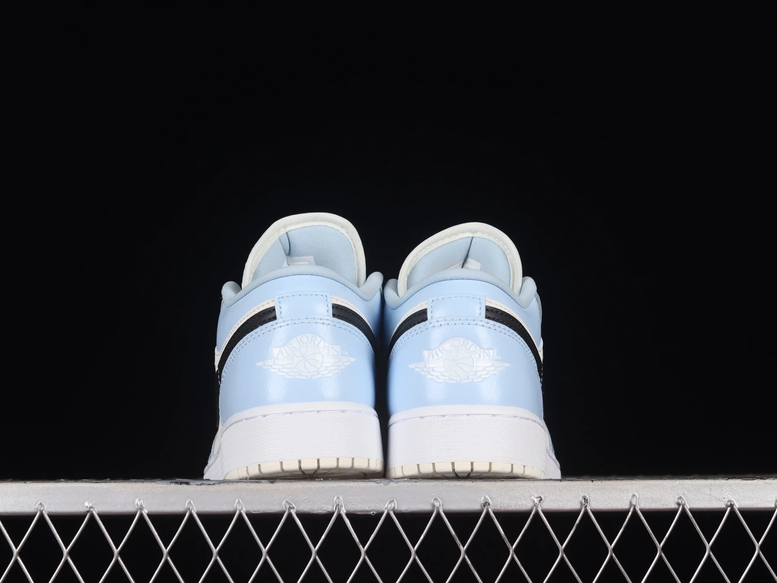 All categories Air Jordan Jordan series basketball shoes Air Jordan 1 Low G version pure original Air Jordan 1 Low "Lce Blue" AJ1 Joe 1 white blue low-top basketball shoes 554723-401